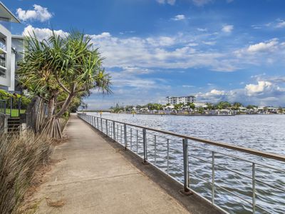 55 / 99 Birtinya Boulevard, Birtinya