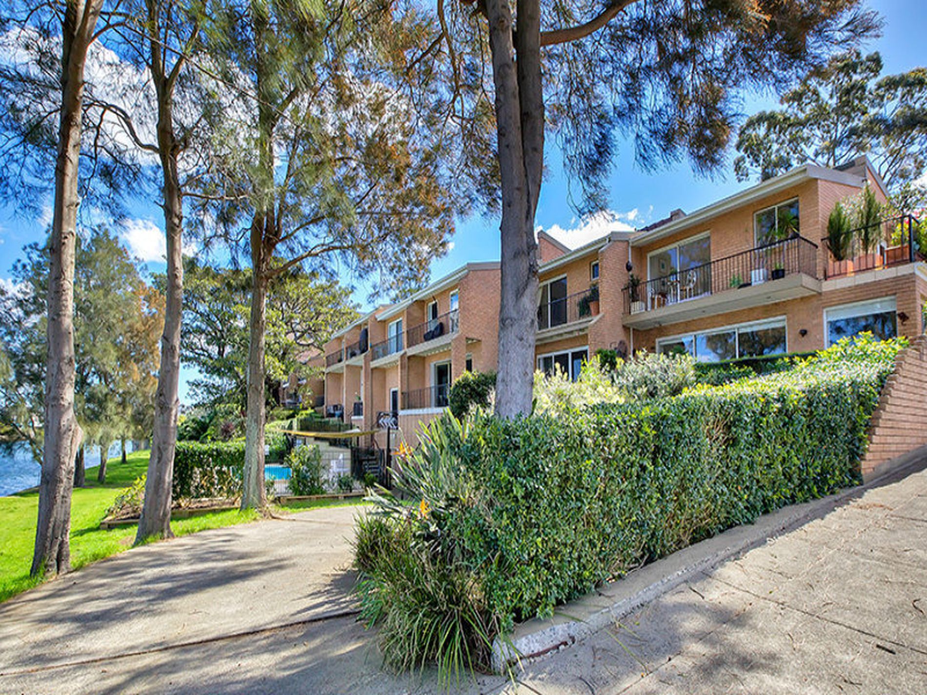 21 / 14 Hosking Street, Balmain East