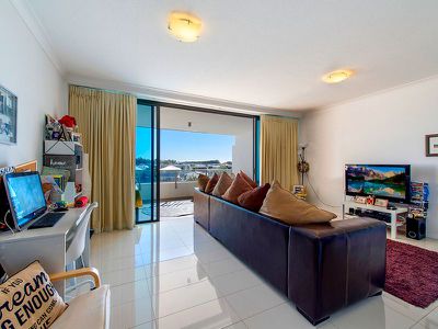 211 / 2 East Quay Drive, Biggera Waters