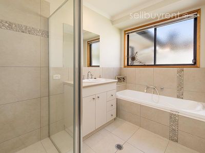 3 / 30 THORNEYCROFT AVENUE, Wodonga