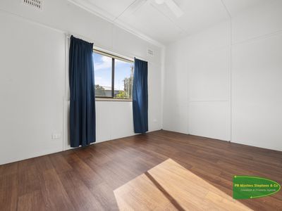 8 Moresby Way, West Bathurst