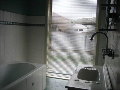 10 Acacia St, Windang