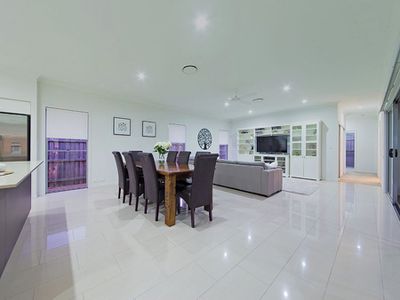 26 Esk Crescent, Wakerley