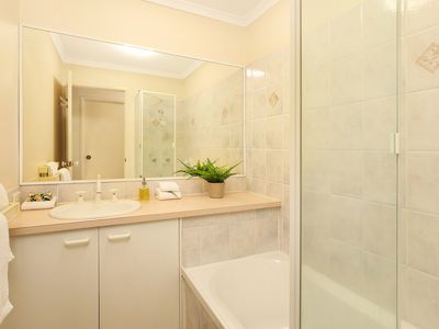 8 / 12 Lindsay Street, Alexandra Headland