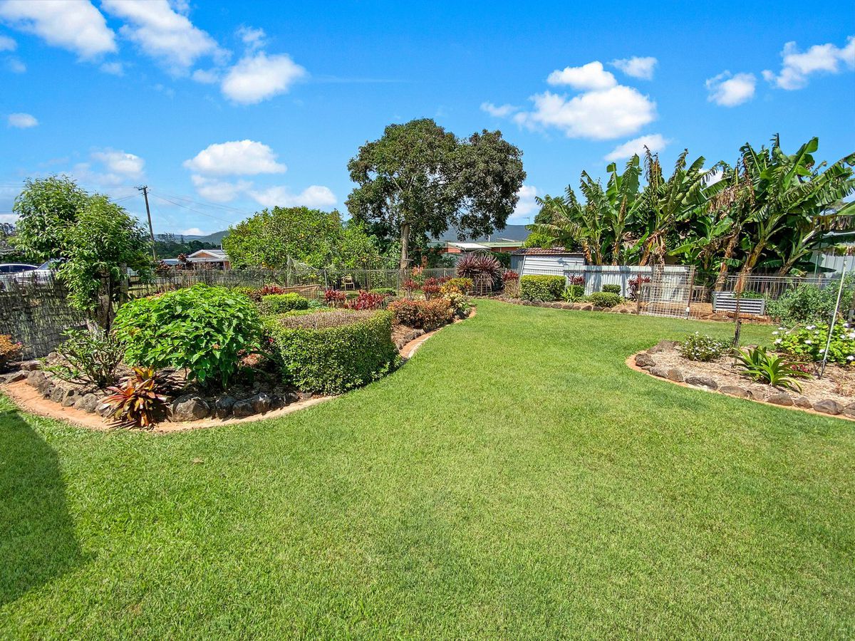 13 Pink Street, Atherton