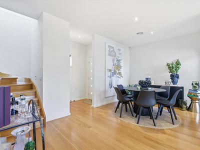 2 / 34 LINNET STREET, Altona