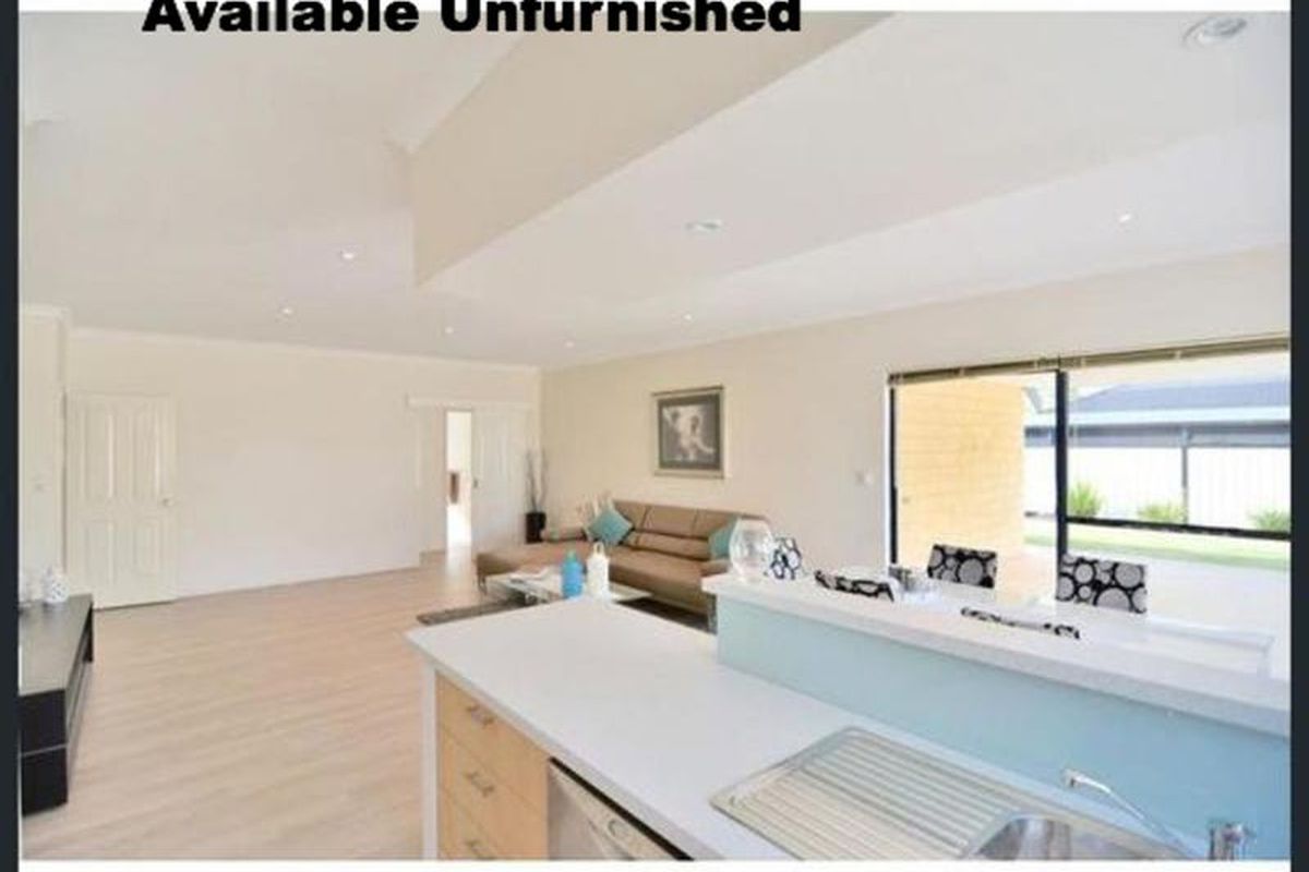 9 Woodside Loop, Beckenham