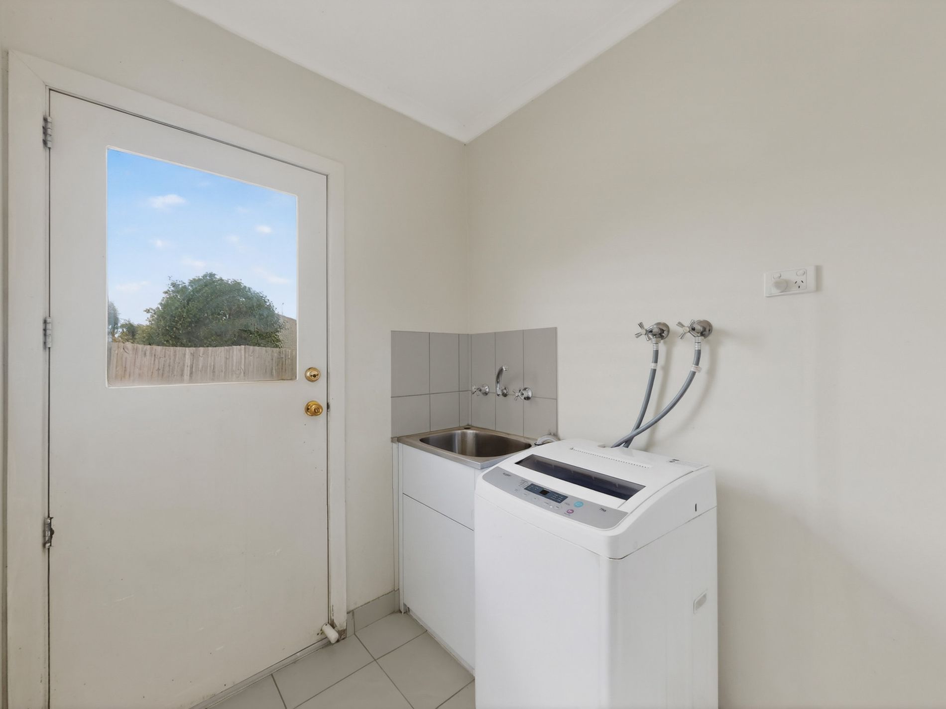 8 Light Fingers Street, Kurunjang