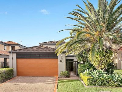 524 Oyster Cove Promenade, Helensvale