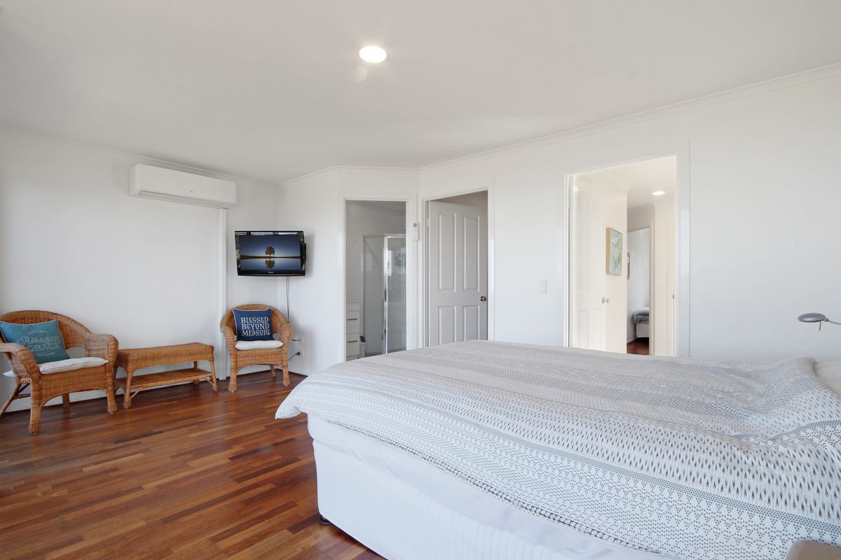 Unit 1  / 10-12 Marine Drive, Narooma
