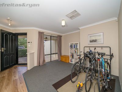 19 Wambiri Close, South Lake