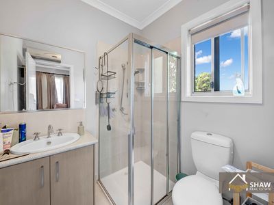 2 / 16 Bellinger Crescent, Wyndham Vale