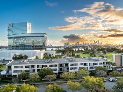 705 / 2 Oldfield Street, Burswood