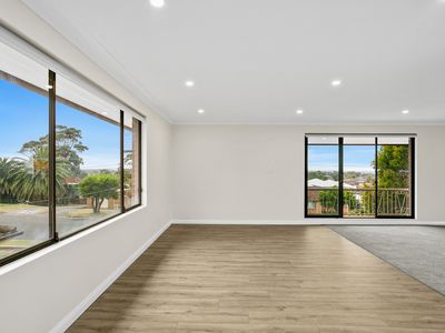 12 Loftus Drive, Barrack Heights