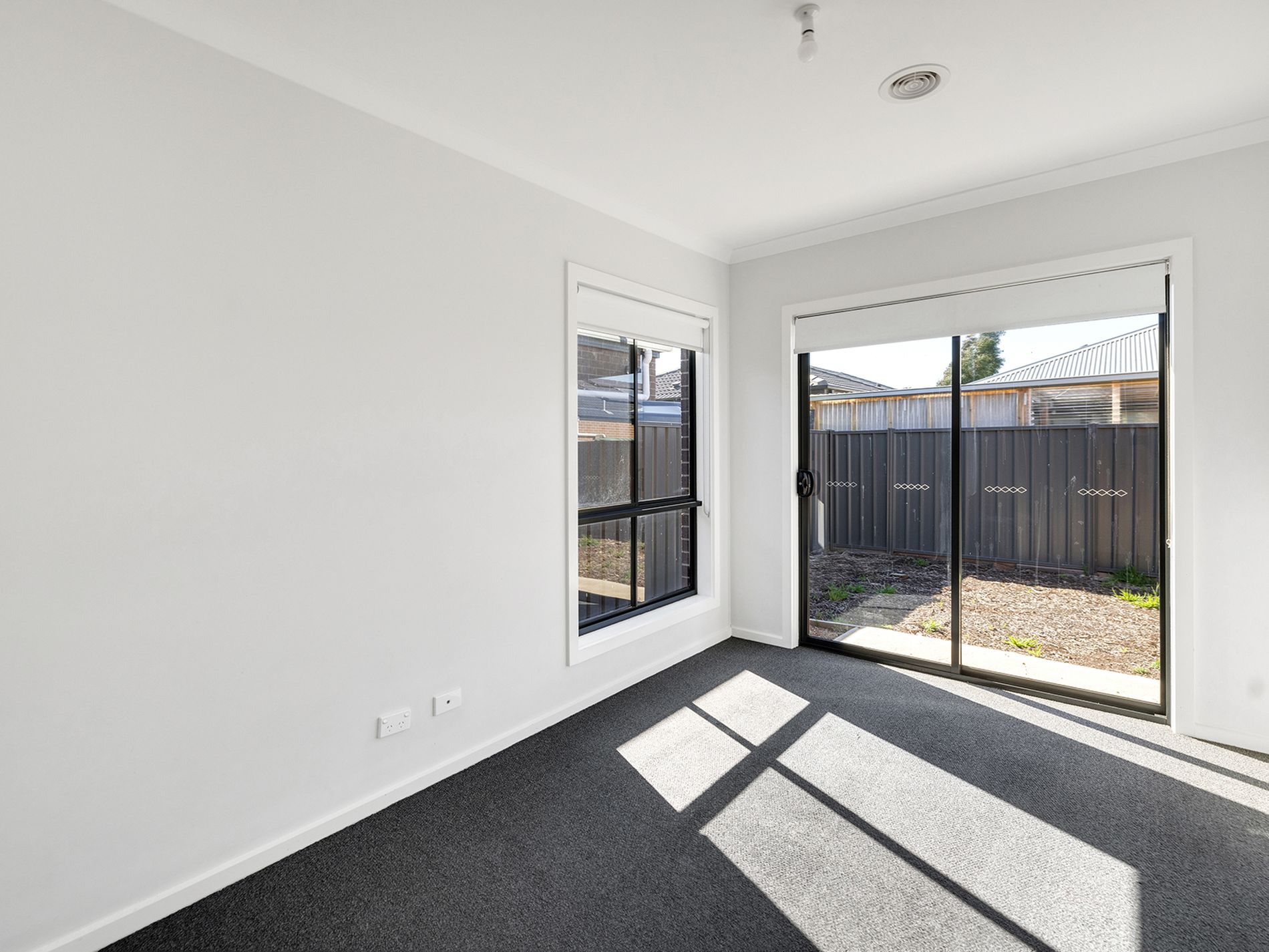 18 Distinctive Drive, Rockbank