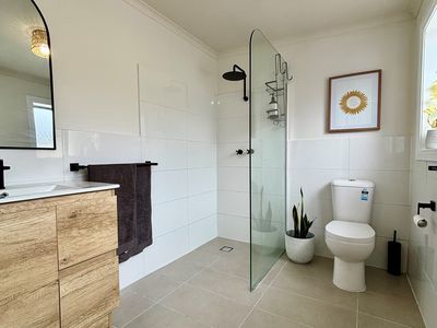 2 / 24 McCourt Street, Beachport