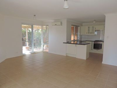 1 / 106 Royal Street, Tuart Hill