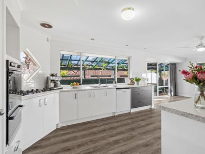 16 Ronsard Place, Yangebup