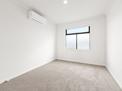 28 Baldwin Road , Fraser Rise
