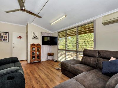 105 Cox Peninsula Road, Berry Springs