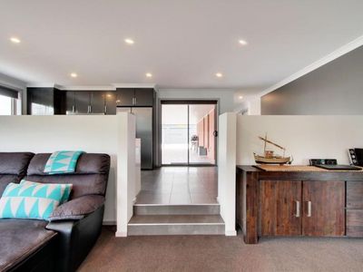 11 Charles Street, Cygnet
