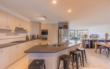 7 Castle Court, Beaconsfield