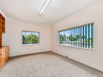 8 Main Street, Millicent