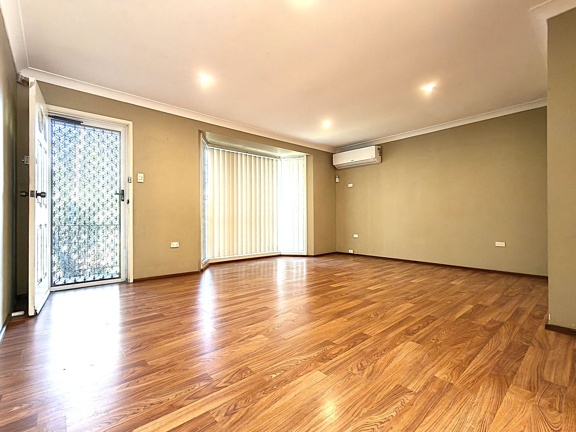 45 Moreton road, Illawong