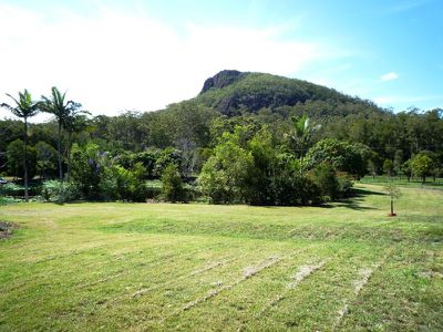 20 Peak View Place, Glass House Mountains