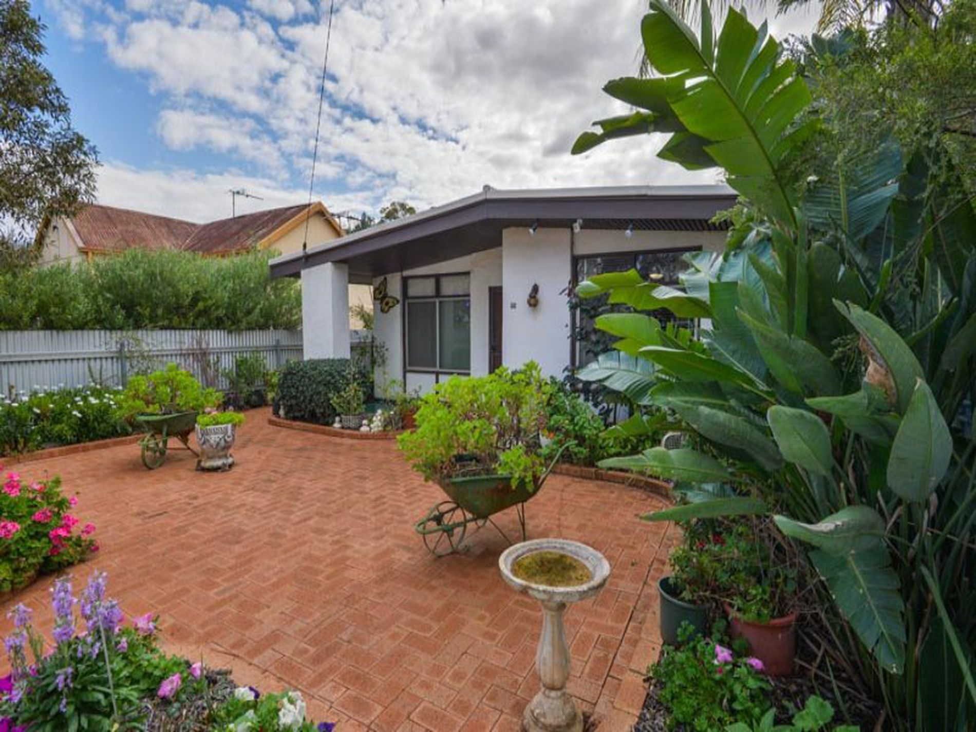 76 Hanbury Street, Kalgoorlie