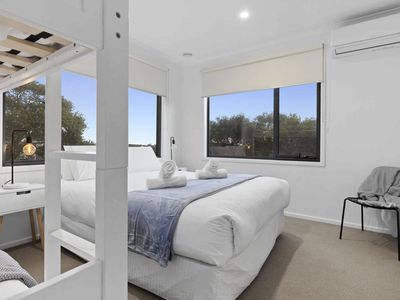 10-12 Nalong Street, Rye