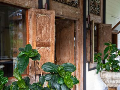 Teakwood Cafe