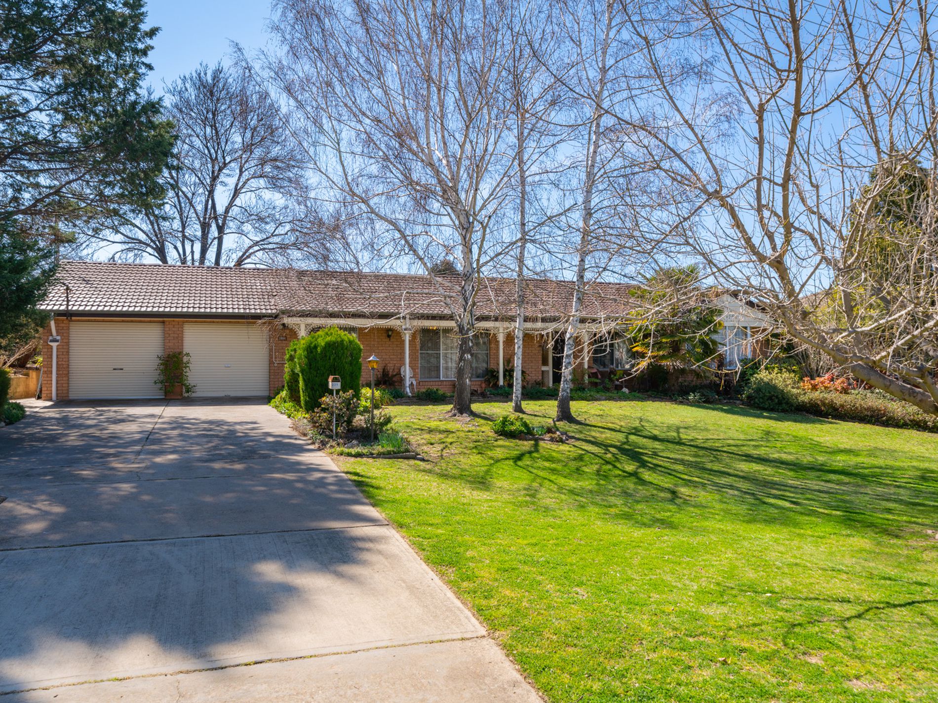 225 BROWNING STREET, Bathurst