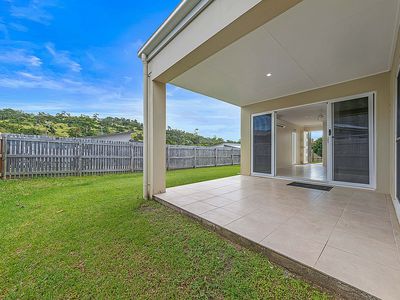 6a and 6b Leichardt Place, Cannonvale