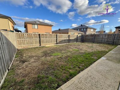 24 Tundra Esplanade, Werribee