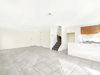 28 / 20 Eminence Lane Bridgeman Downs, Bridgeman Downs