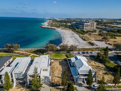 6 Chelydra Point, North Coogee