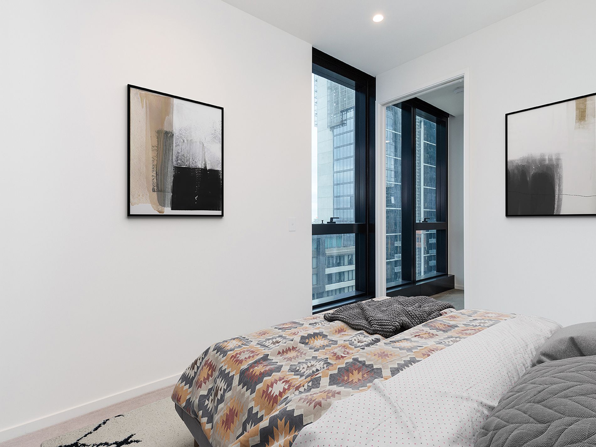 1913 / 70 Southbank Boulevard, Southbank