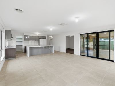 24 Silver Wattle Drive, Wangaratta