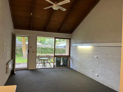 8 / 19 Lake Avenue, Ocean Grove