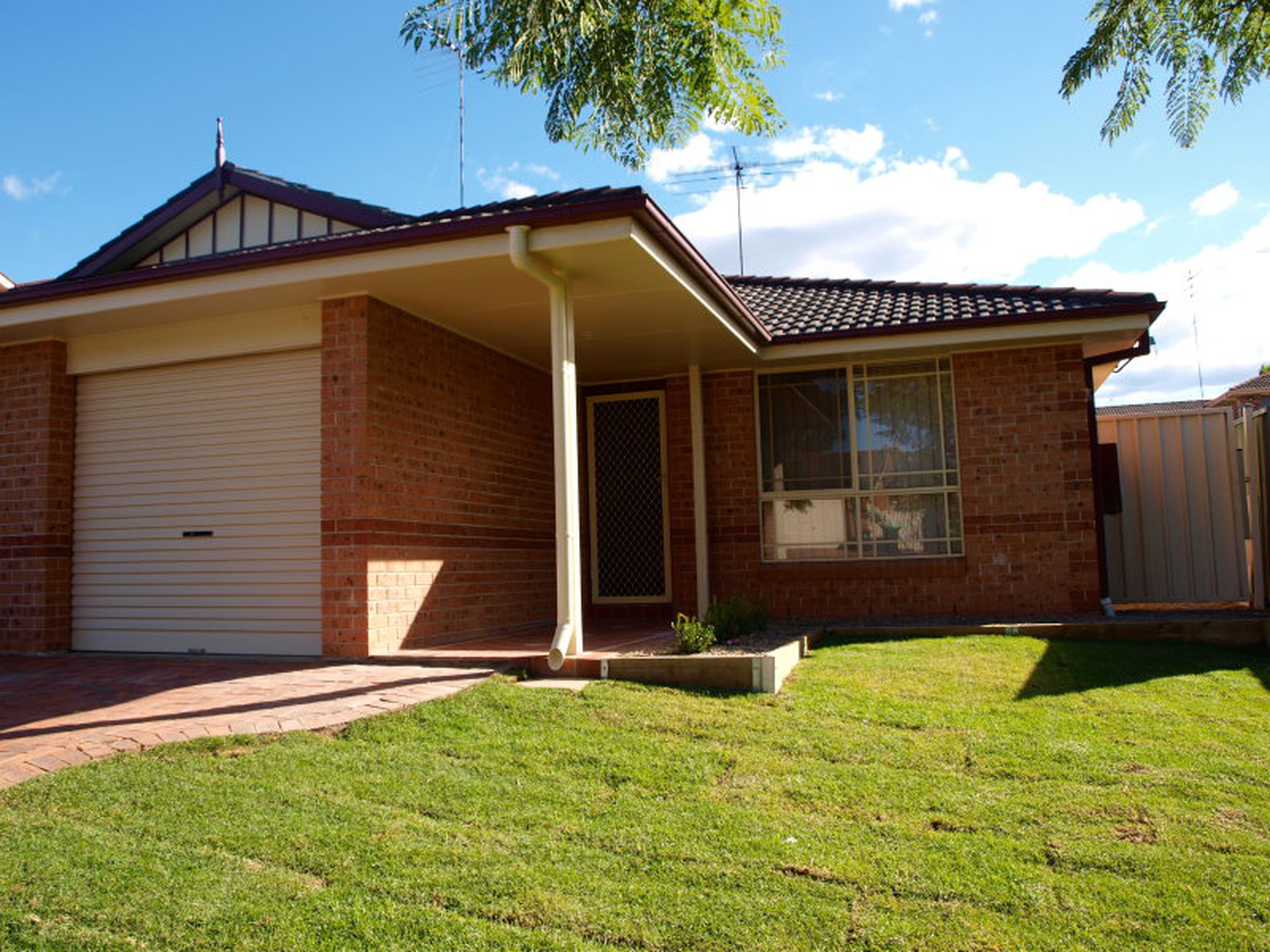 17B Fitzgerald Place, GLENMORE PARK