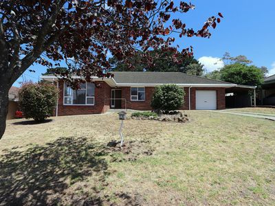 12 Hillcrest Avenue, Mount Gambier