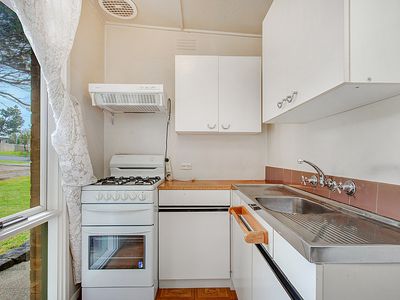 1 / 10 Ashmore Avenue, Mordialloc