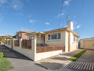 6 Napoleon Street, Youngtown