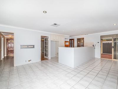 6 Jenniphur Court, Atwell