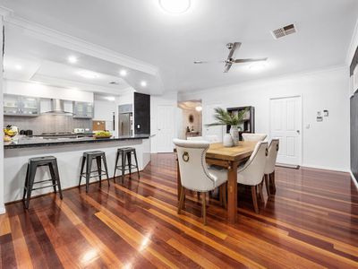 31 Baychester Place, Wakerley