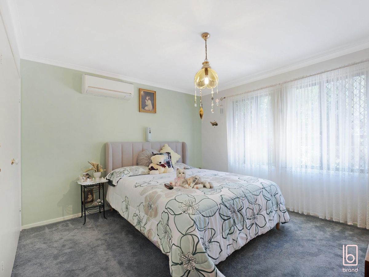 16 Nicholson Crescent, Toukley