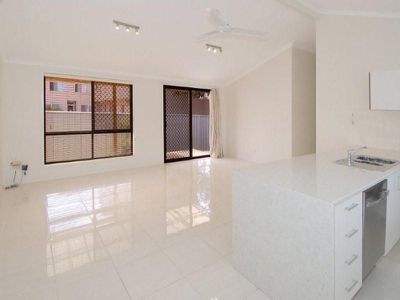 3 / 80 Broadwater Av, Maroochydore