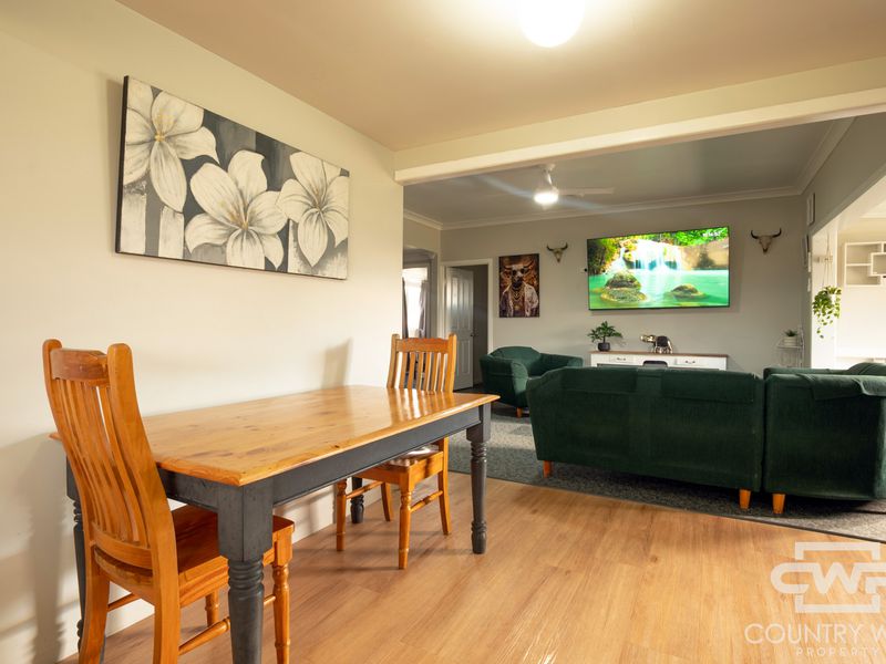 2474 New England Highway, Dundee
