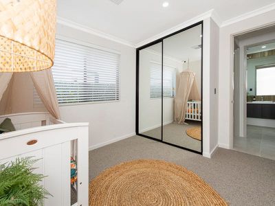 33 Pedicel Avenue , Baldivis